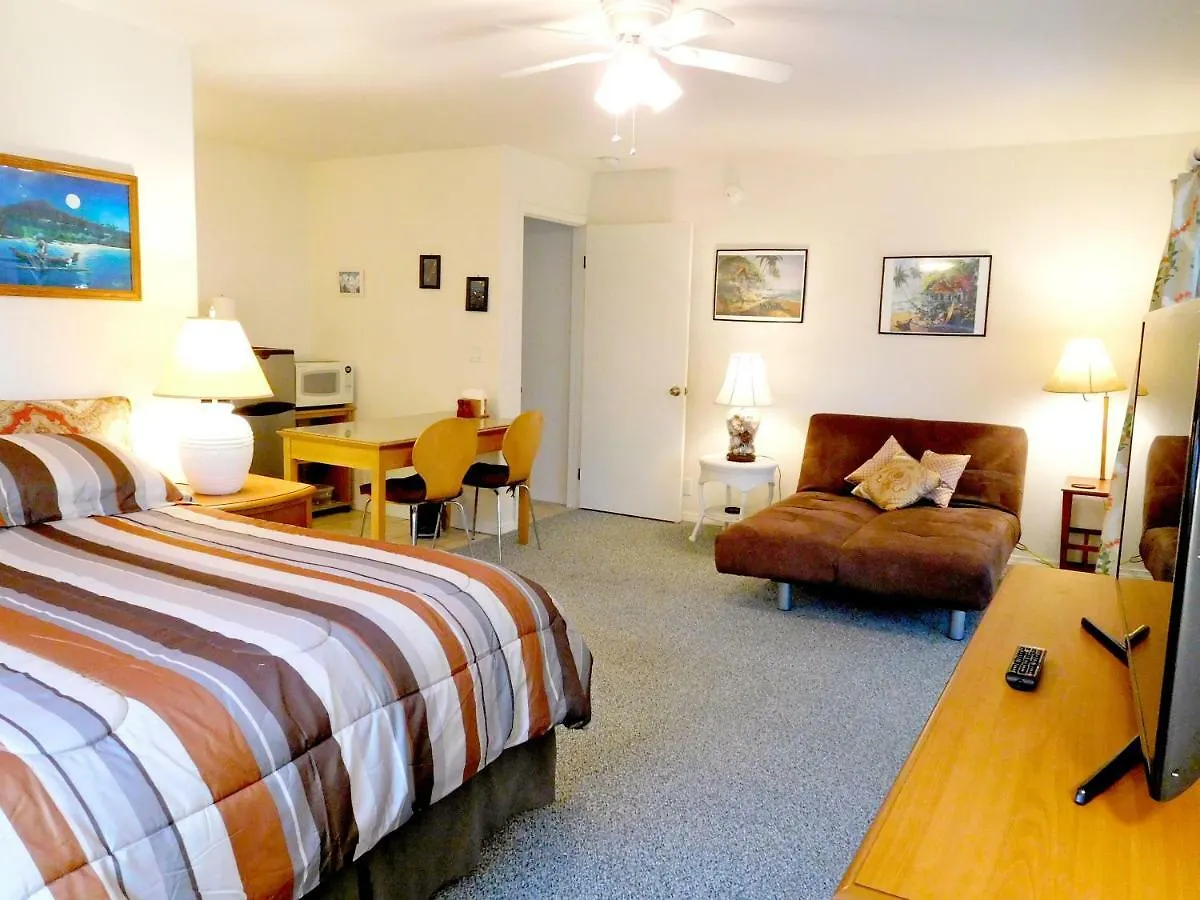 Bears' Place Guest House Kalaoa