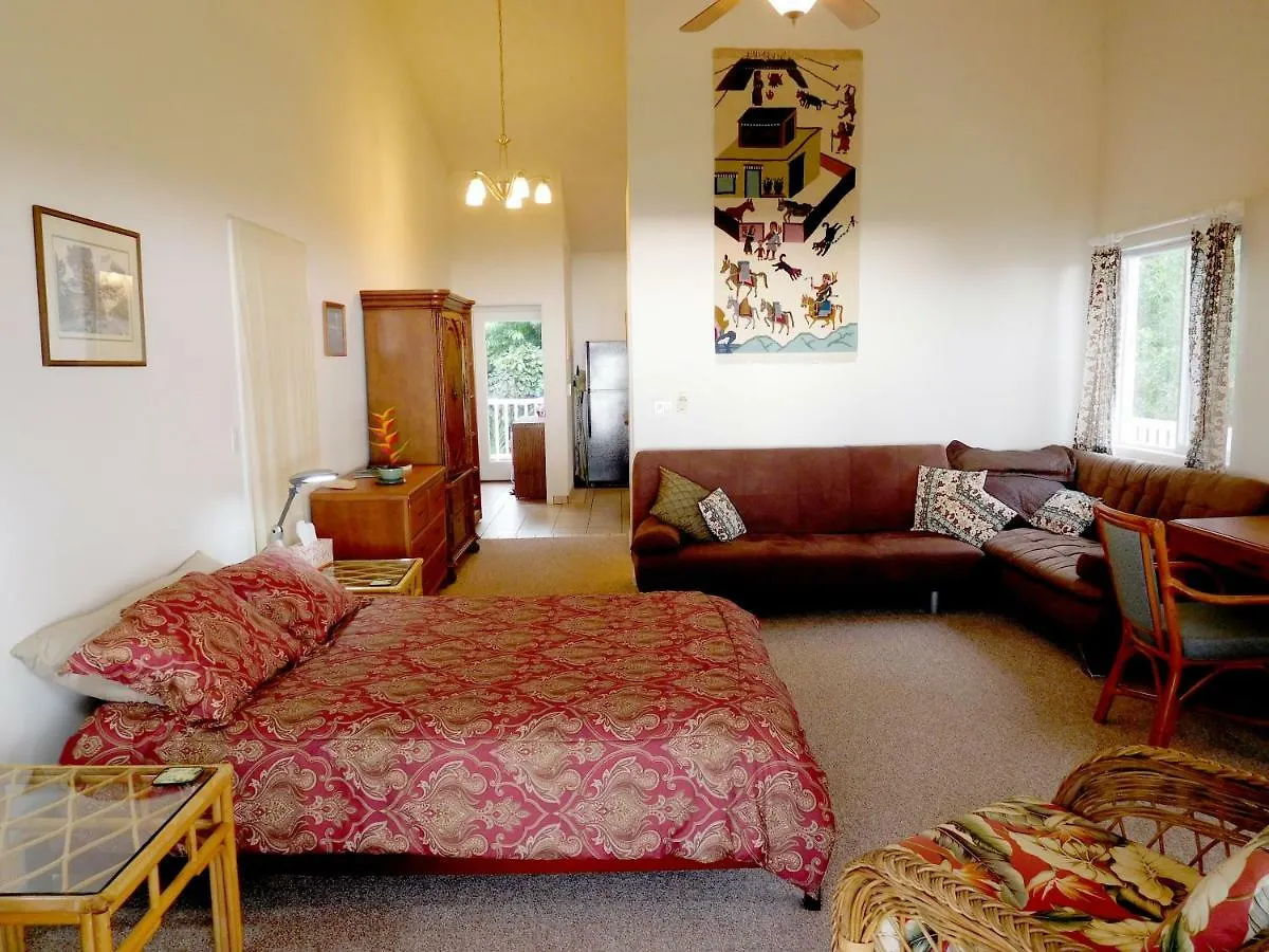 Bears' Place Guest House Kalaoa